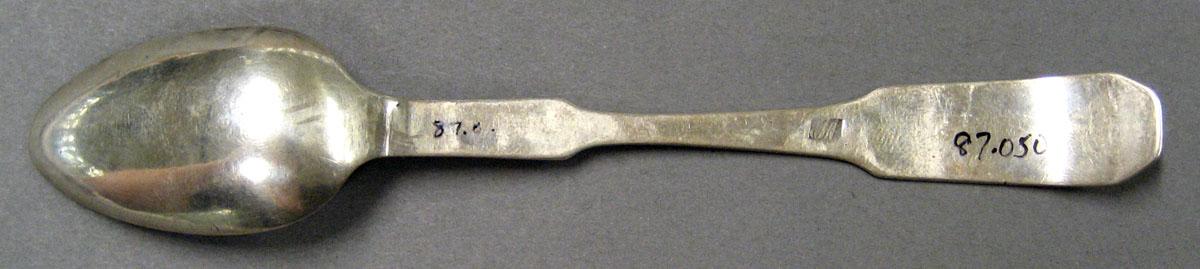 1998.0004.1976.005 Silver Spoon underside