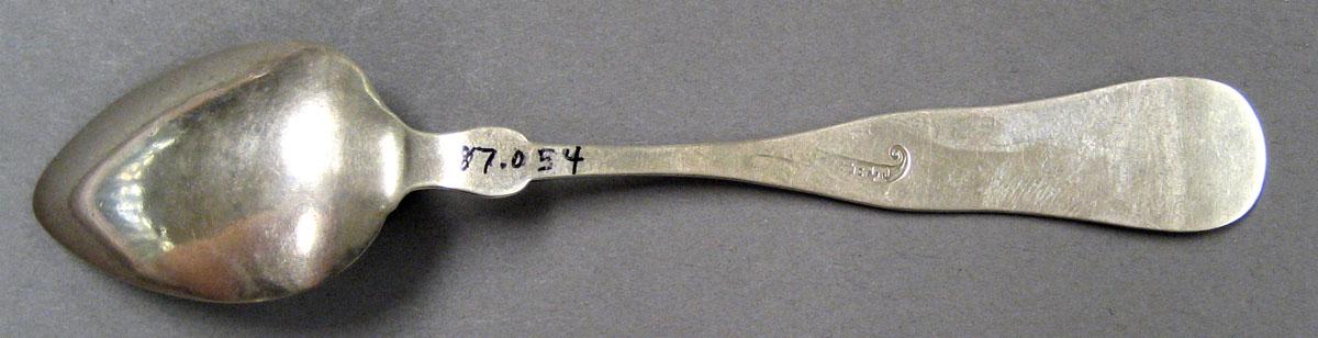 1998.0004.1980 Silver Spoon underside