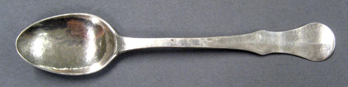1998.0004.1981.001 Silver Spoon upper surface