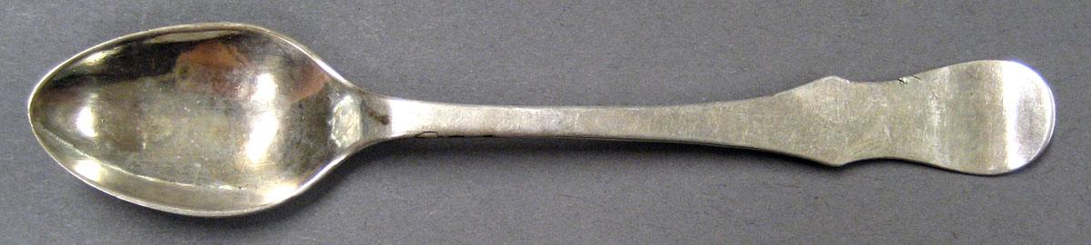 1998.0004.1981.002 Silver Spoon upper surface