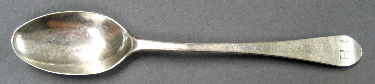 1998.0004.1984 Silver Spoon upper surface