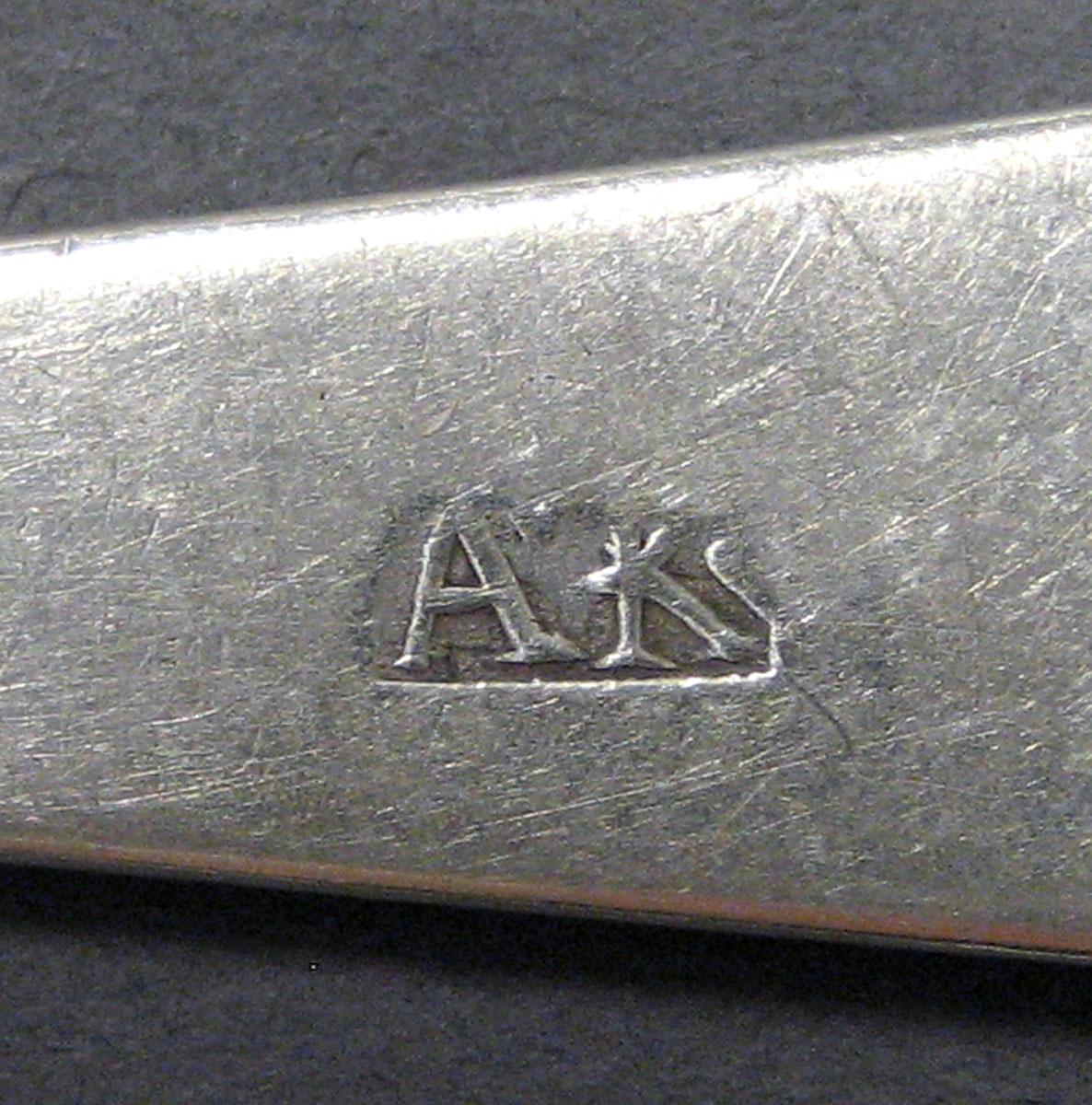 1998.0004.1985 Silver Spoon mark