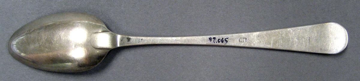 1998.0004.1991 Silver Spoon underside