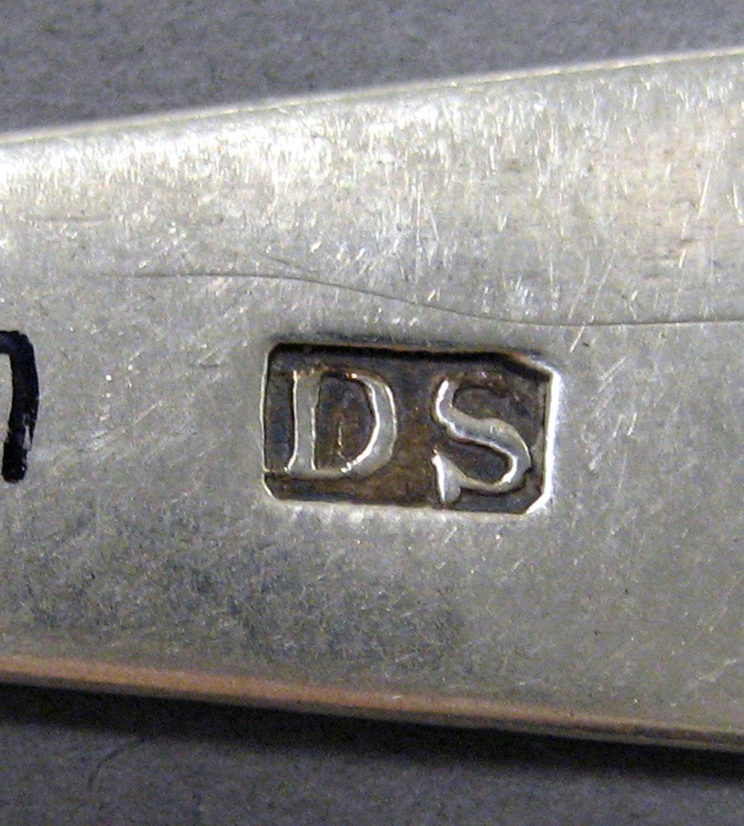 1998.0004.1993.001 Silver Spoon mark