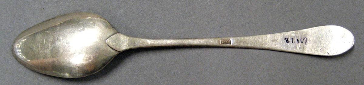 1998.0004.1995 Silver Spoon underside
