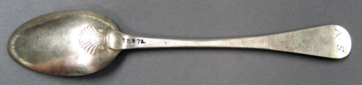 1998.0004.1998 Silver Spoon underside
