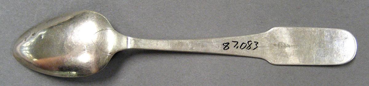 1998.0004.2009.003 Silver Spoon underside
