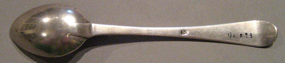 1998.0004.200 Silver Spoon underside