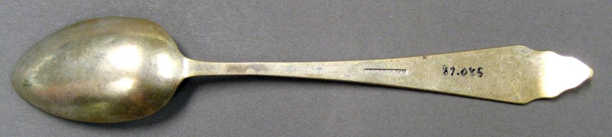 1998.0004.2011 Silver Spoon underside