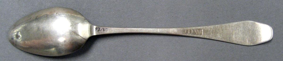 1998.0004.2031.001 Silver Spoon underside