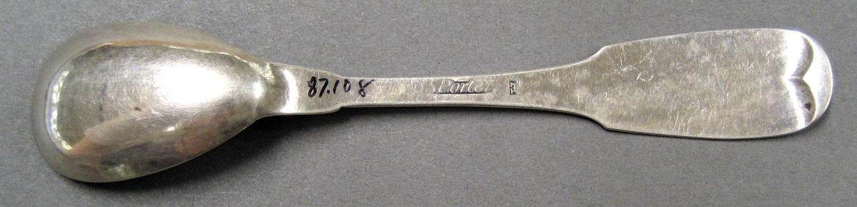 1998.0004.2032 Silver Spoon underside