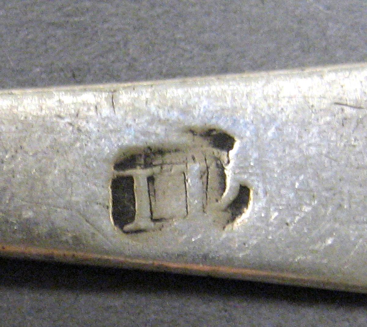 1998.0004.2034 Silver Spoon mark