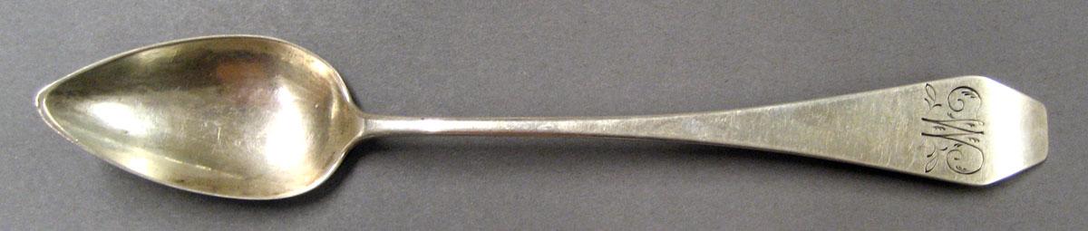 1998.0004.2039 Silver Spoon upper surface