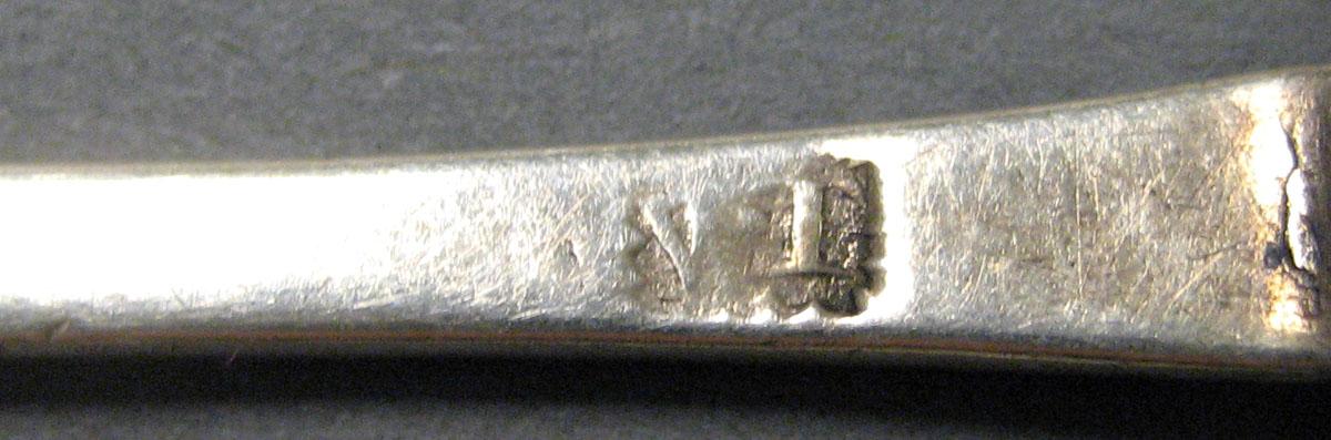 1998.0004.2047 Silver Spoon mark