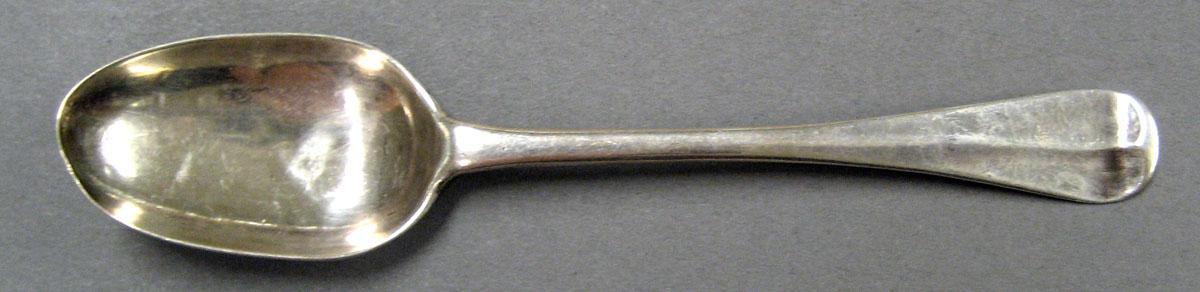 1998.0004.2048.002 Silver Spoon upper surface