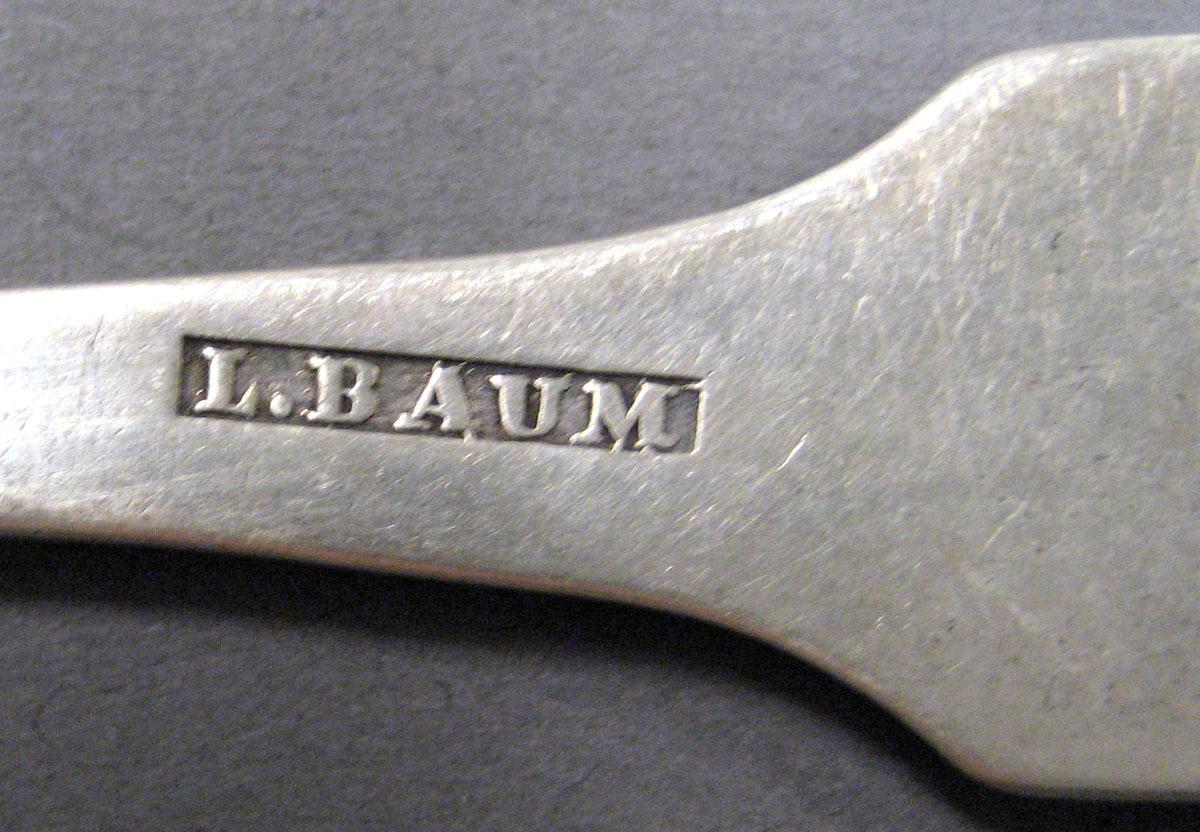 1998.0004.2055 Silver Spoon mark