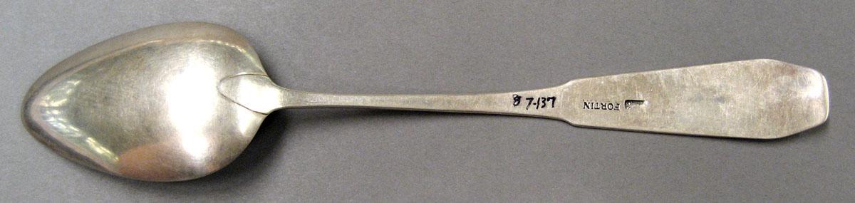 1998.0004.2058 Silver Spoon underside