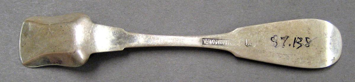 1998.0004.2060.002 Silver Spoon underside