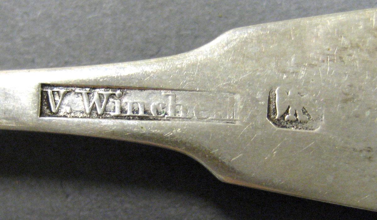 1998.0004.2060.002 Silver Spoon mark