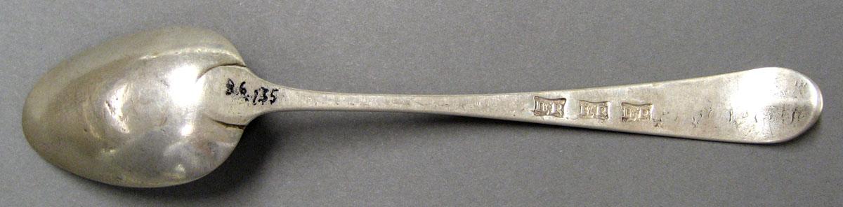 1998.0004.2061 Silver Spoon underside