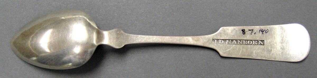 1998.0004.2062.001 Silver Spoon underside