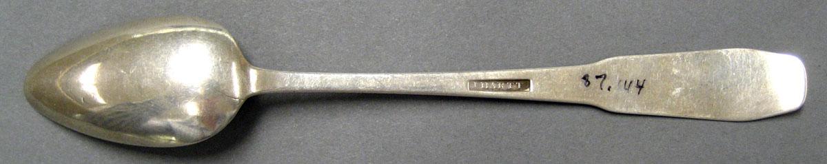 1998.0004.2066 Silver Spoon underside