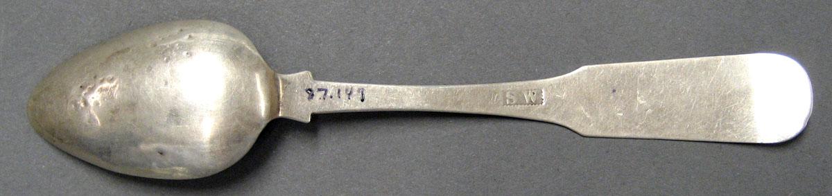 1998.0004.2071 Silver Spoon underside