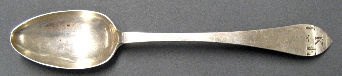 1998.0004.2073.002 Silver Spoon upper surface