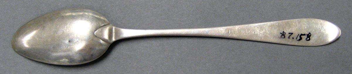 1998.0004.2080 Silver Spoon underside