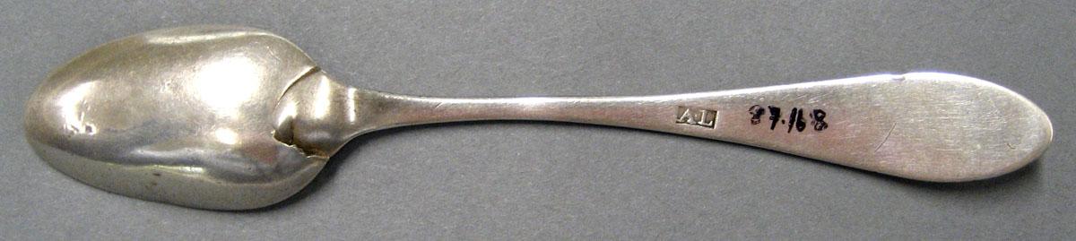 1998.0004.2090 Silver Spoon underside
