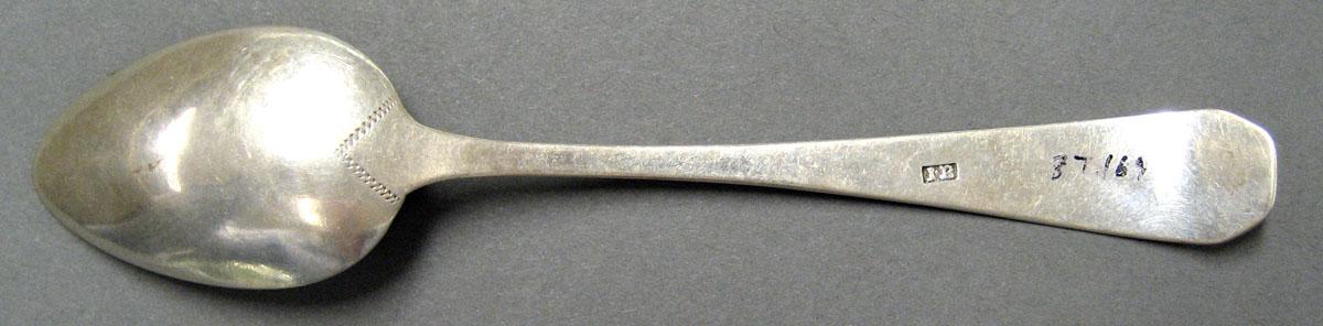 1998.0004.2091 Silver Spoon underside