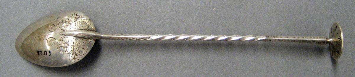 1998.0004.2095 Silver Spoon underside