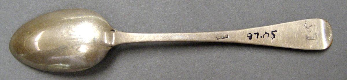 1998.0004.2097 Silver Spoon underside