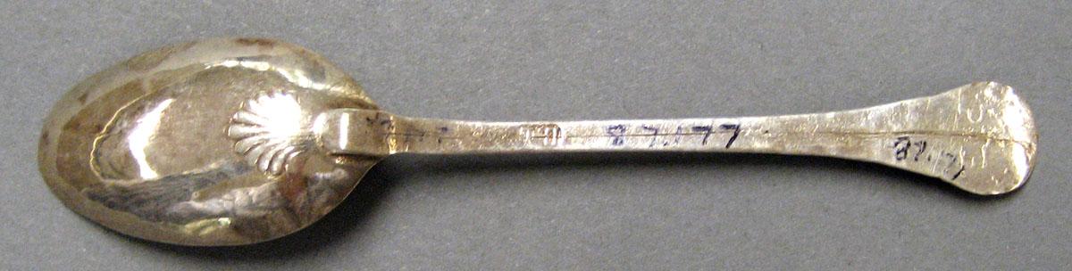 1998.0004.2099 Silver Spoon underside