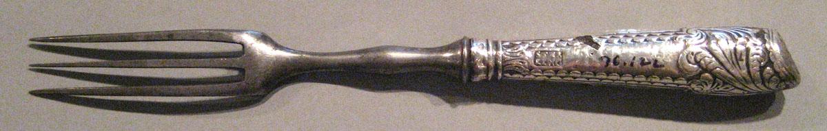 1998.0004.223.001 Silver Fork underside