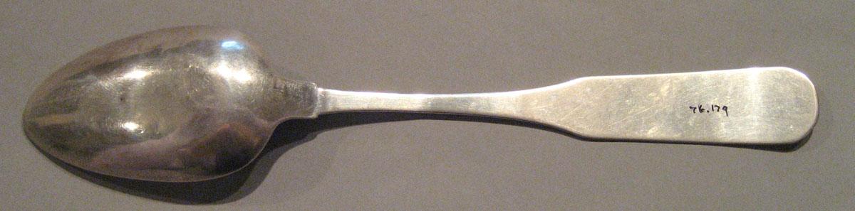 1998.0004.271.002 Silver Spoon underside