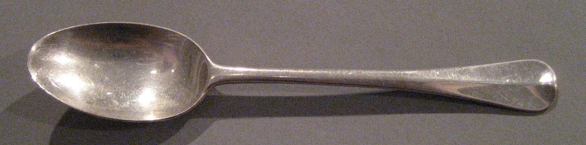 1998.0004.275 Silver Spoon upper surface