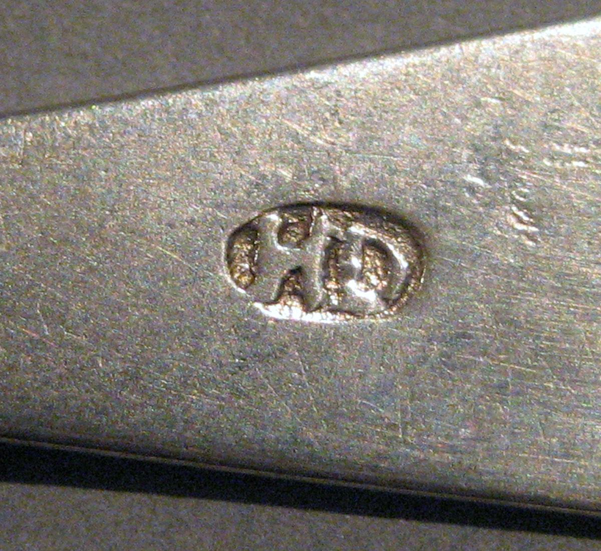 1998.0004.296 Silver Spoon mark