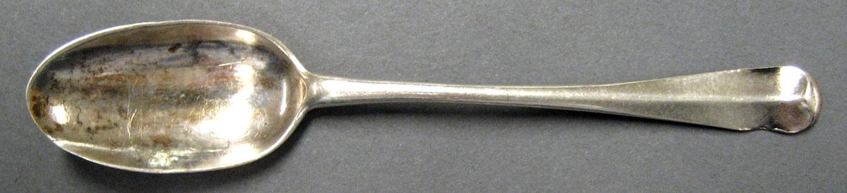 1998.0004.3003 Silver Spoon upper surface