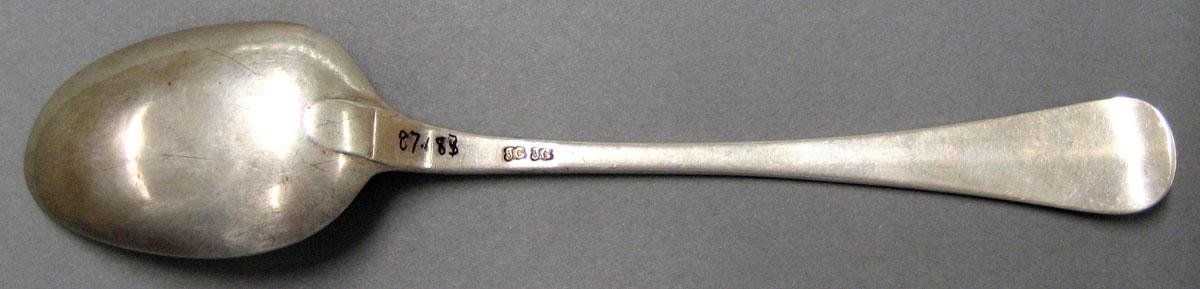 1998.0004.3005 Silver Spoon underside