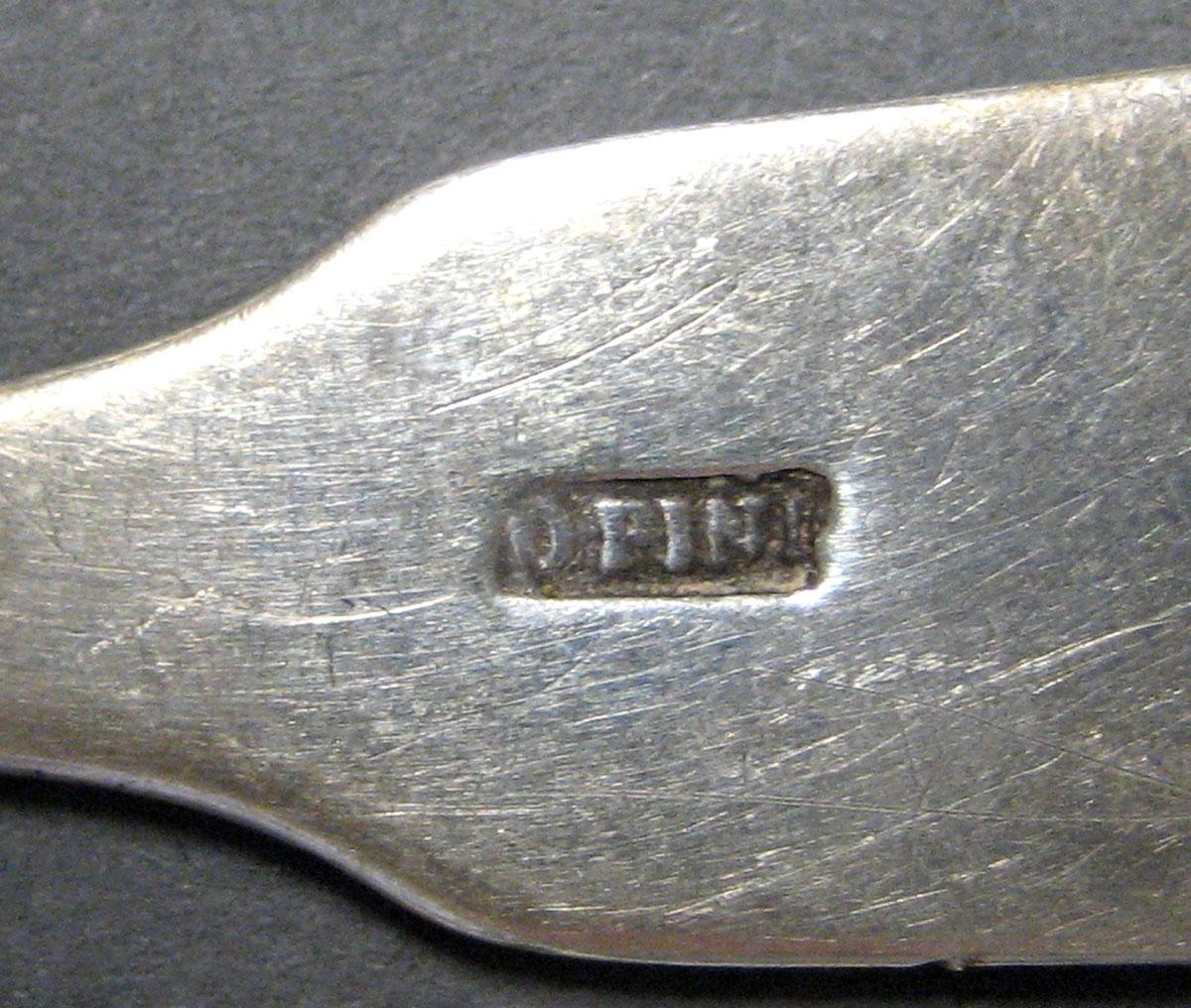 1998.0004.3006 Silver Spoon mark