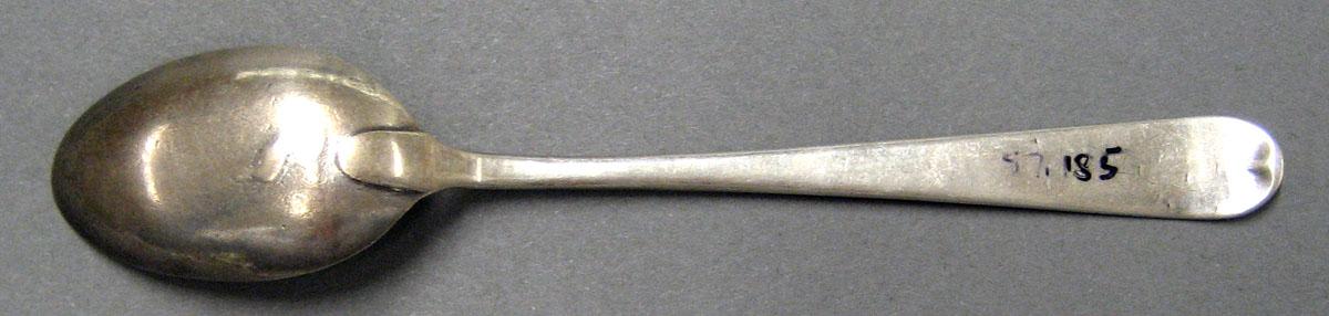 1998.0004.3007 Silver Spoon underside