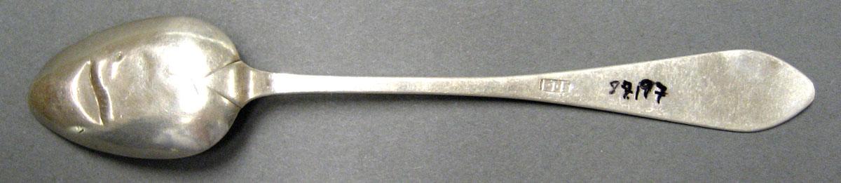 1998.0004.3019 Silver Spoon underside