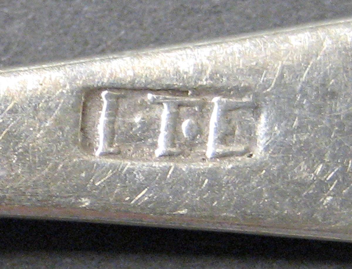 1998.0004.3019 Silver Spoon mark