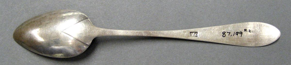 1998.0004.3021.001 Silver Spoon underside