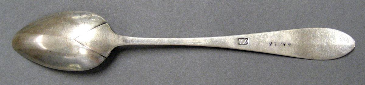 1998.0004.3021.002 Silver Spoon underside