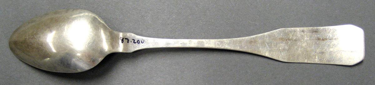 1998.0004.3022.001 Silver Spoon underside