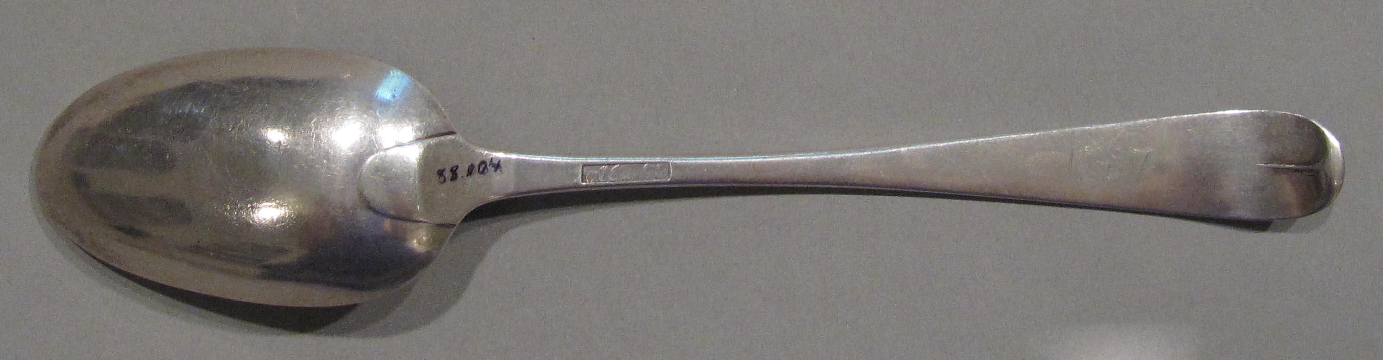 1998.0004.3031 spoon underside