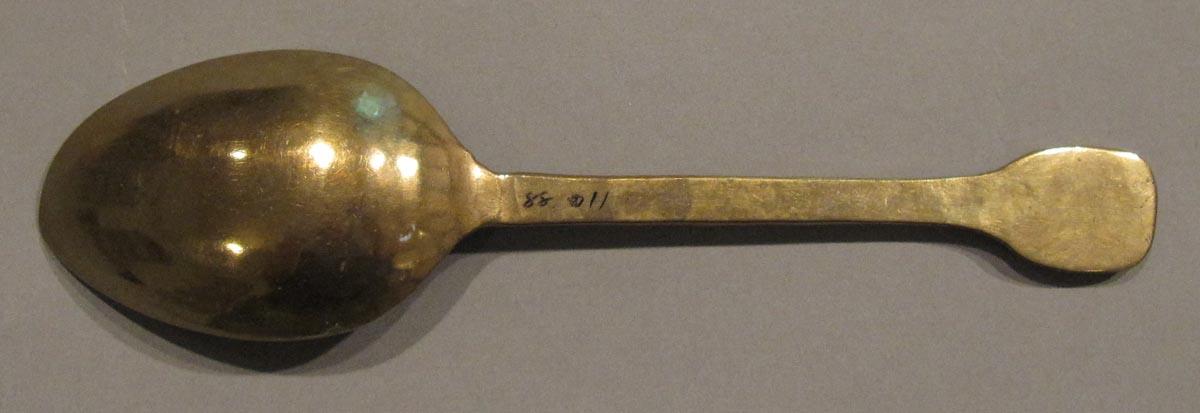 1998.0004.3037.001 spoon underside