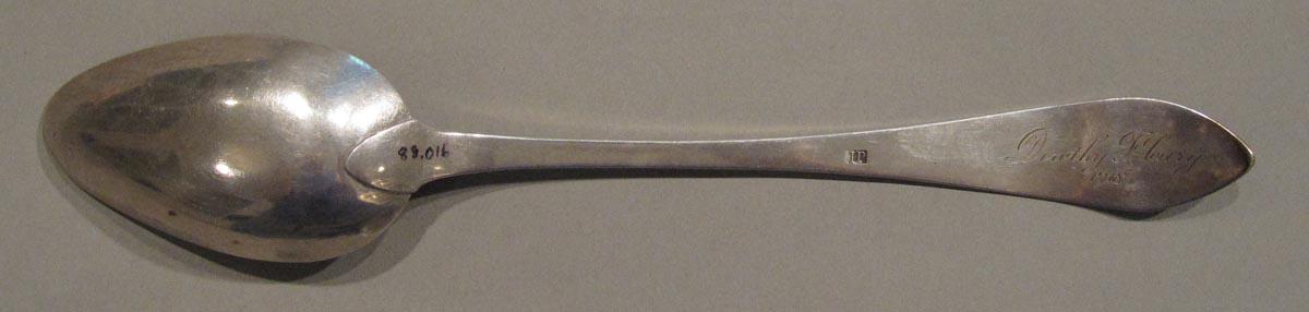 1998.0004.3042 spoon underside